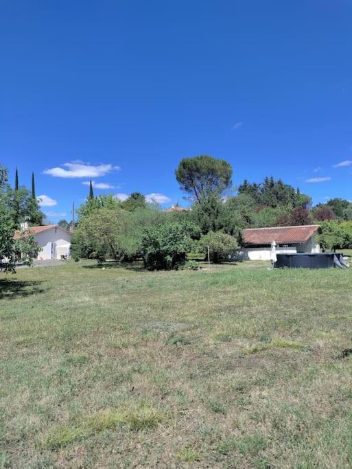 Chez Chapelle In The Heart Of The Gascony With Pool And Hot Tub Lejlighed Auch Eksteriør billede